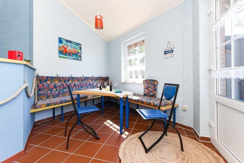 Ferienwohnungen Kapitaens Kajuete Bensersiel Exterior photo
